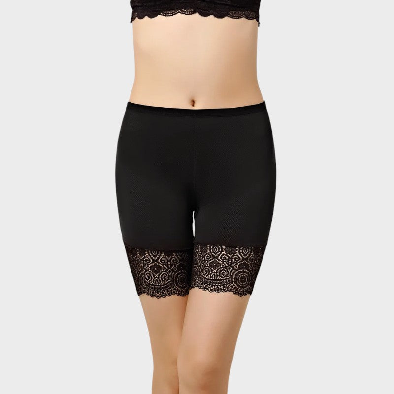 Black thin lace half slip shorts Black / One size (60 - 95kg)